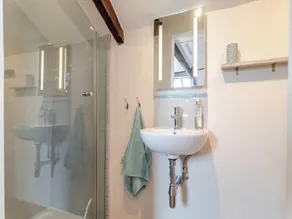 2 bed cottage, perfect for friends, family & pet friendly - in village location - Image 3