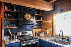 Scenic Log Cabin in Meadows of Dan - Image 3