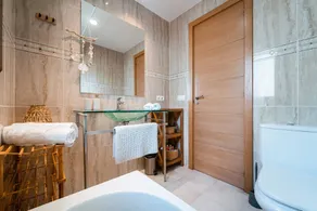 Holiday Villa en Cala d'Or with Shared Pool, Terrace, Garden & Wi-Fi - Image 2