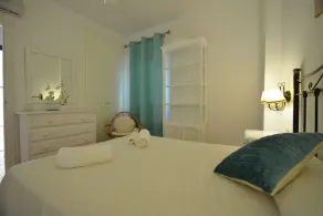 EL FARO 60 - One Bedroom Apartment, Sleeps 3 - Image 5