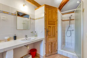 Grand gîte avec piscine de 25 m. et spa avec vue sur la montagne à 20 min. de Montpellier - Image 4