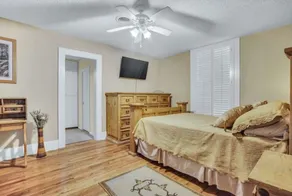 Home is located the historic part of Ardmore Oklahoma - Image 5