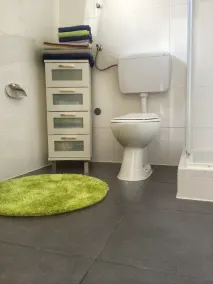 45sqm bungalow 2 room air conditioning 2xTV washing machine - Image 5