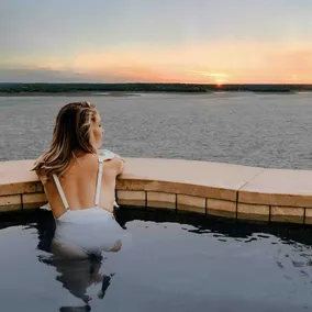 AustinTeton's Sunset Cliff Resort on Lake Travis - PRIVATE WEDDING, EVENT, HEATED POOL, BOAT DOCK - Image 3