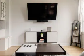 New Downtown Annapolis Condo With Free Parking - Image 2