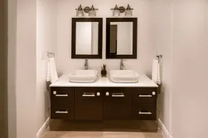 6BR King Bed, Pool with Huge Yard - Image 3