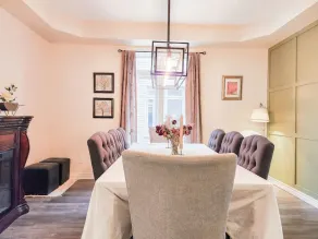 Luxury Boho Escape - 2.5 Baths, 4 Beds, 2 King Suites - 15 min to Falls and NOTL - Image 5