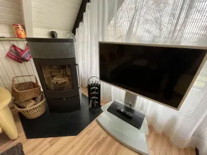 With sauna and fireplace - Image 2