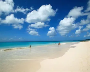 Rilassante, spiaggia meravigliosa, piscina, auto economiche, zona tranquilla, paradiso dei surfisti - Image 3