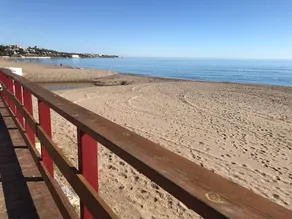 Elegante e moderno, nel cuore di La Cala, a soli 50 metri dalla spiaggia. - Image 5