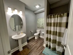 Neu gebaute Wohnung, mit Zugang zum Pool 1/2 Meile vom Lake Michigan! - Image 3