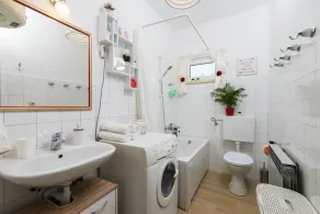 Entire holiday home \"Vallis\" with the pool and sea view - Image 3