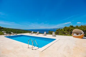 Luxury Villa Aerius with Pool - Image 5