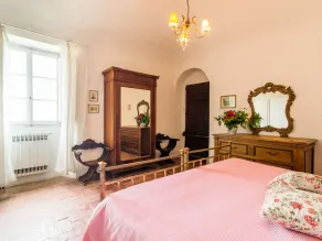 Italian Stay: Bacchereto Wine Country - Image 5