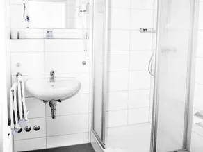 Doppelzimmer mit Dusche/WC - Image 2
