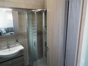 Strelitzia Apartments - Image 3