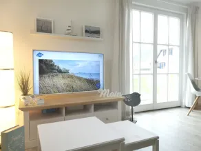 Strandnahes modernes Reetdachhaus zwischen Boltenhagen und Wismar; mit Sauna und Kamin. - Image 2