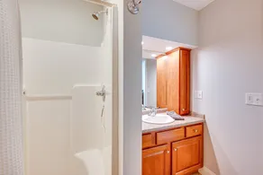 In the Estates, close to Owl's Nest, new kitchen, amazing views, minutes off I93 - Image 5