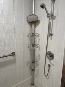 Ranch home, 3 private bedroom suites with full private bathrooms, near Duke Univ - Image 5