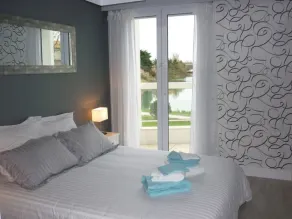 Spacious and charming T2 apartment in town center - Image 4