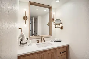 Lance's West Chalet - Walkable, Spacious & Elegant - Image 3