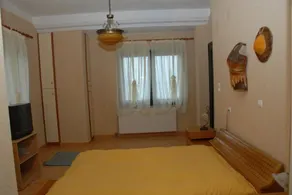 Elegant villa with private beach, pool, barbecue, sauna, jacuzzi and herb garden - Image 5