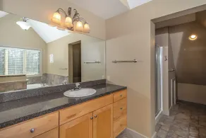 Main Street Retreat - Image 3