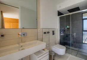 ARCHITECT VILLA ***** PANORAMIC 180 ° SEVISNING / GENOA TOUR. OPVARMET POOL - Image 2