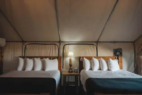 Glamping Zelt Nr. 9 im East Zion Resort (zwei Queensize-Betten) - Image 4