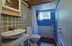 Beautiful Home In Højby - Image 2