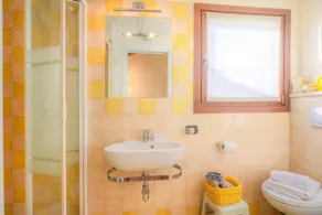 La Piccola Casa Dell'Uva Fragola next to the Lake - Happy Rentals - Image 2