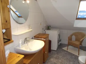 Accogliente appartamento mansardato con balcone e loggia vicino alla costa - Image 2