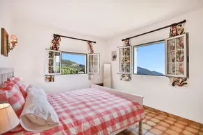 Provencal villa located in serene setting with panoramic views, sleeps 12 - Image 3