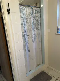Comfortable & cozy home, just 5 minutes from Kings Island and other attractions. - Image 3
