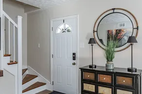 Ma's Cozy Cape: Your Tranquil Home Away from Home! - Image 2