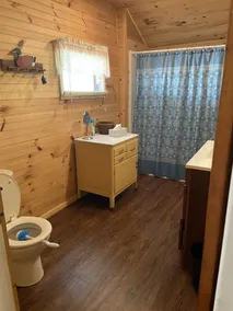 Smukke Lake Front Cottage - Image 2