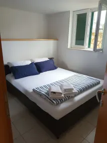 1-Zimmer-Ferienwohnung mit Klima Marina, Trogir (A-11554-a) - Image 3