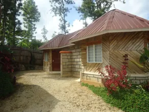 River Bank Hotel - Image 4