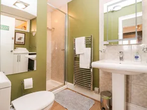 THE CARRIAGE, pet friendly, character holiday cottage in Lydney - Image 2