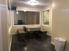 *STAY & PLAY* 5000 sq. Gym, Custom Master & Loft! - Image 3