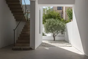 Villa Mimaze Minimalist Living - Image 2