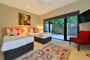 This can be your sanctuary if you would love… close to beach and all ameneties - Image 4