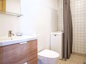 5 Sterne Ferienhaus in Svaneke - Image 2