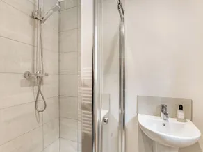 1 bedroom accommodation in Bawdeswell - Image 2