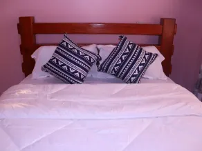 THE OAKS APARTMENT - Image 3