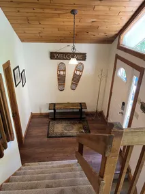 Beautiful 3 Bedroom Ski Home, close to Ski Areas/ walking distance to Storyland! - Image 2