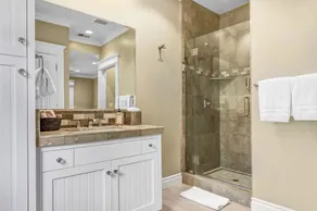 Historic Luxury Bungalow 3 Blocks to Sonoma Plaza, Hot Tub & Bikes! - Image 3