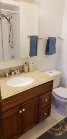 Peaceful Cottage Getaway Sleeps 6 on Scenic Rock River in Rockford Area - Image 4