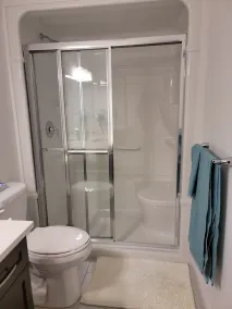 Comfy 3Bdrm home near Hyde Park Mall/Western Uni - Image 5
