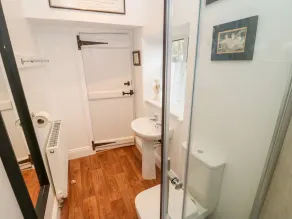 Hawthorne Cottage - Image 2